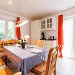 Haus Mit Wunderschönem Ausblick Und Garten *