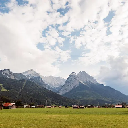 Haus Mit Wunderschoenem Ausblick Und Garten بيت للعطل